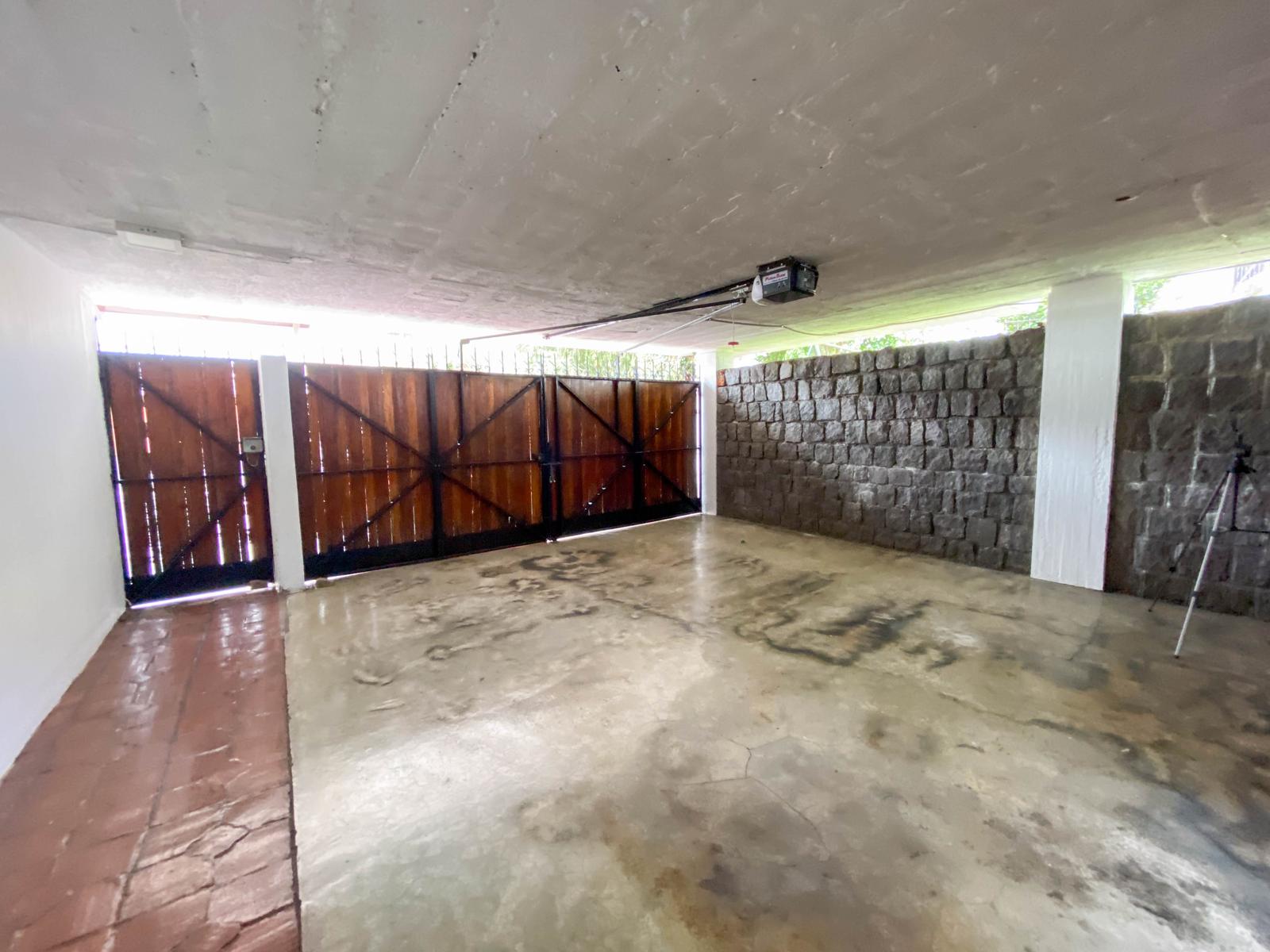 Casa en venta en Pichincha | Quito | Cumbayá, CASA EN VENTA - CUMBAYA - MIRAVALLE 2 - 774m², 774 m²