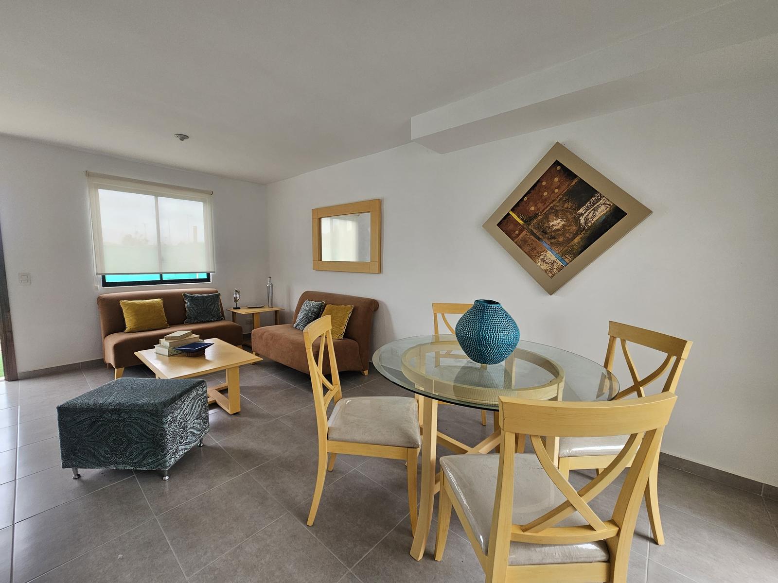Your New Home Awaits! ???? Manta - Jaramijó Road - Discover this beautiful house located in a strategic area, with easy access to beaches, shopping centers and schools. Ideal for living in peace and close to everything. 4