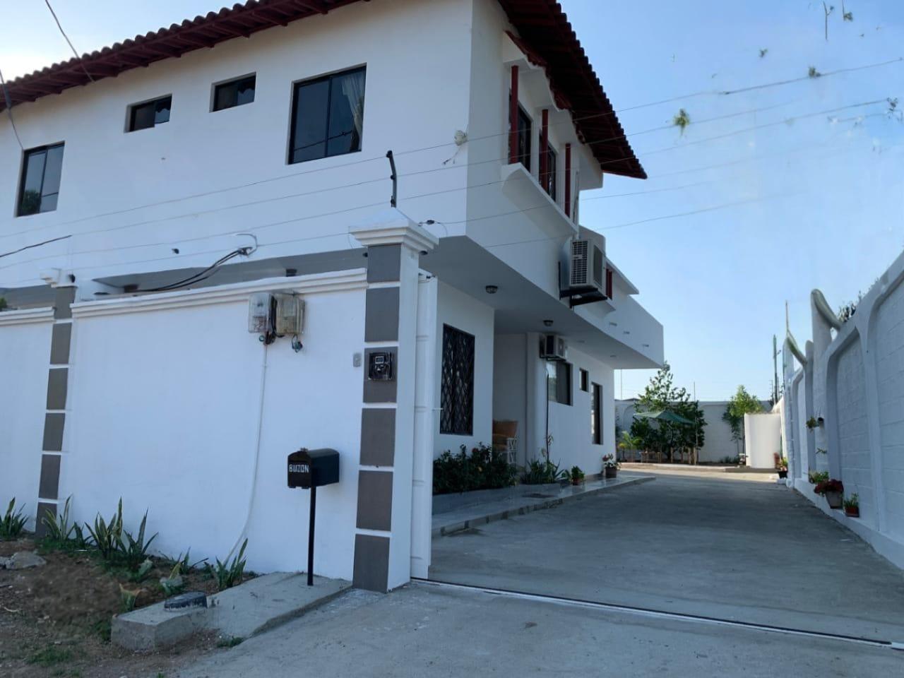 Casa en venta en Guayas | Playas | Centro de Playas, Alfonso Jurado y Av. Del Pacífico B. Cuba, 143 m²