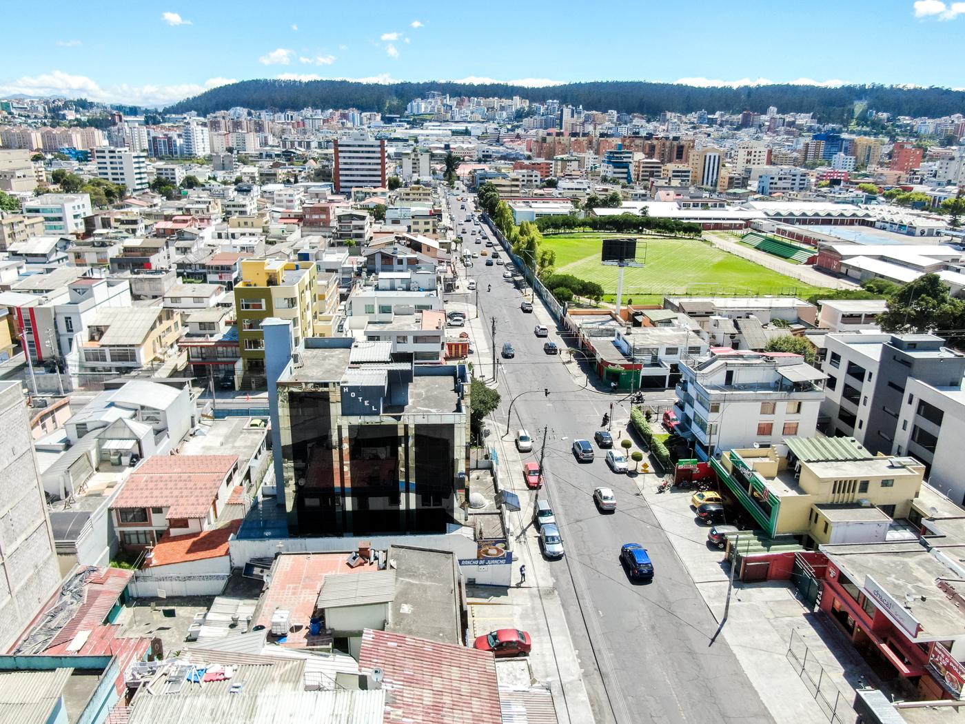 Commercial Building for Sale 1165 m2 Jipijapa Sector Quito 3