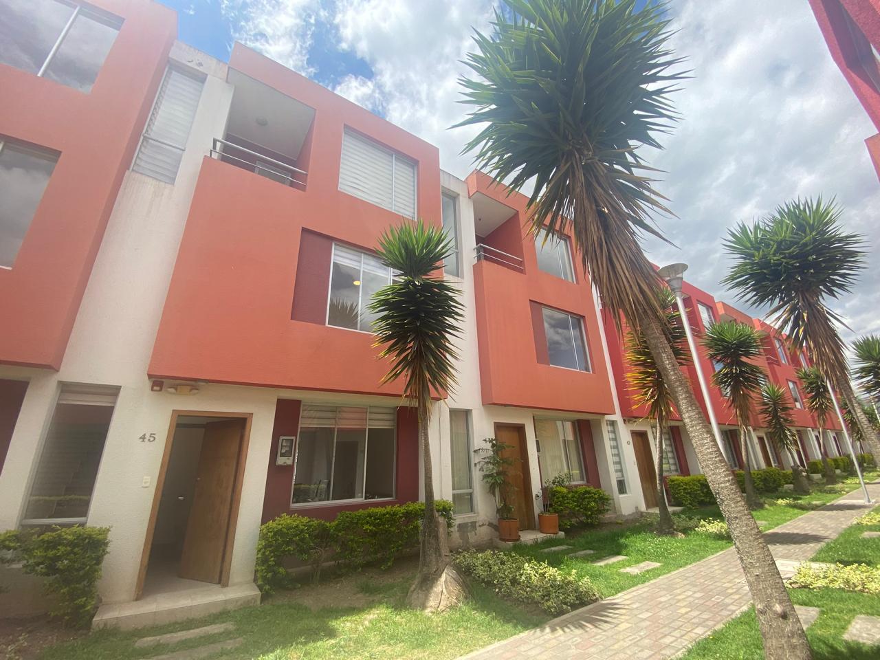 House in Tumbaco 3