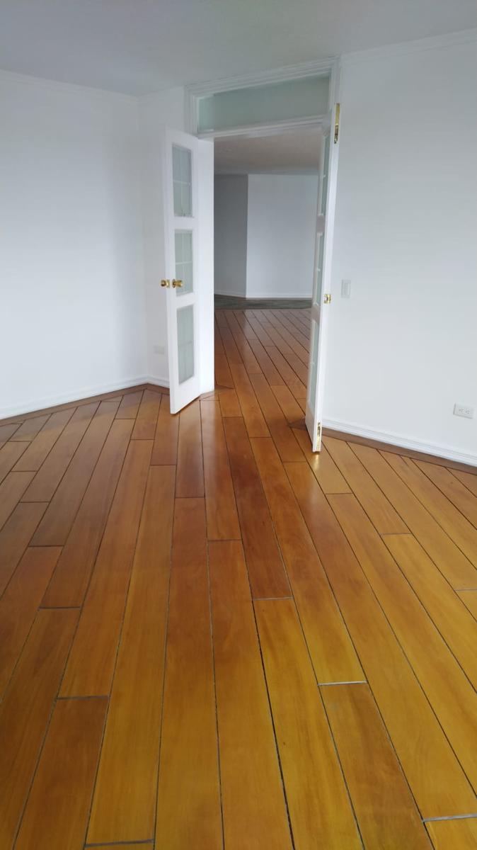 Departamento en venta en Pichincha | Quito | Rumipamba, Departamento en Venta Quito Tenis Altos Granda Centeno, 323 m²