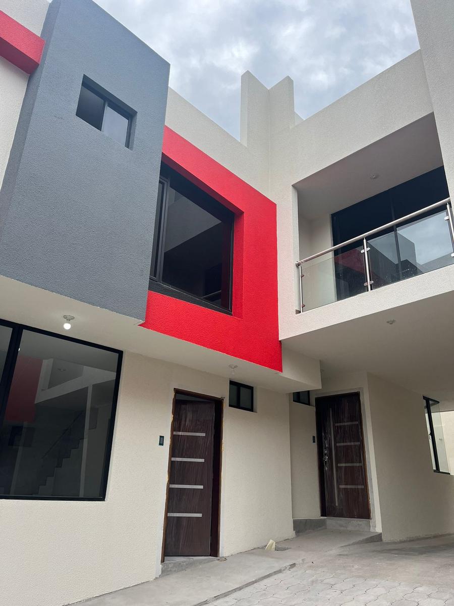 Casa en venta en Pichincha | Quito | Ponceano, CASA EN VENTA 250m² PONCEANO ALTO, 250 ha