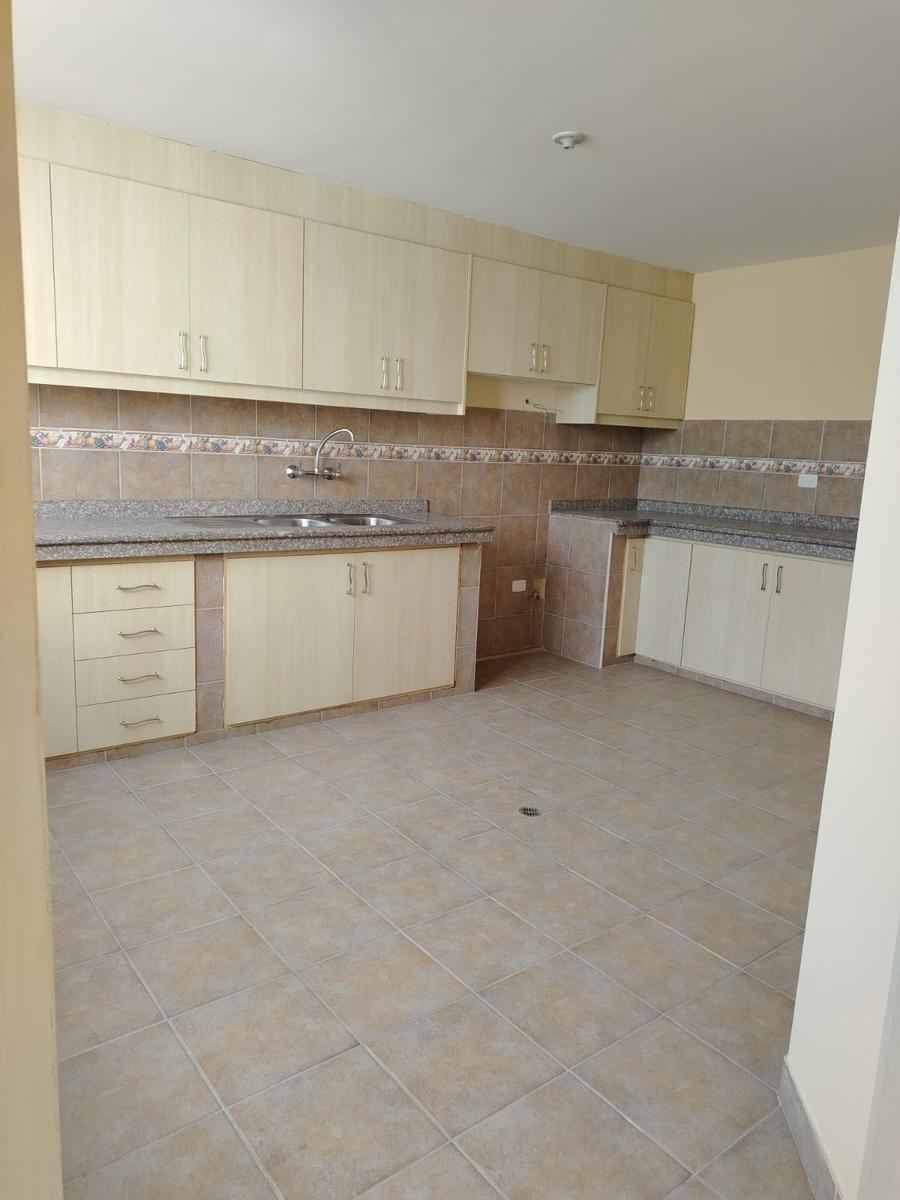 Casa en venta en Pichincha | Quito | Norte de Quito, Casa en Venta Ponceano Bajo calle Juana Terrazas, 208 m²