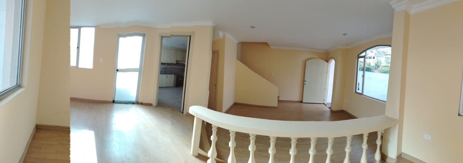 Casa en venta en Pichincha | Quito | Norte de Quito, Casa en Venta Ponceano Bajo calle Juana Terrazas, 208 m²