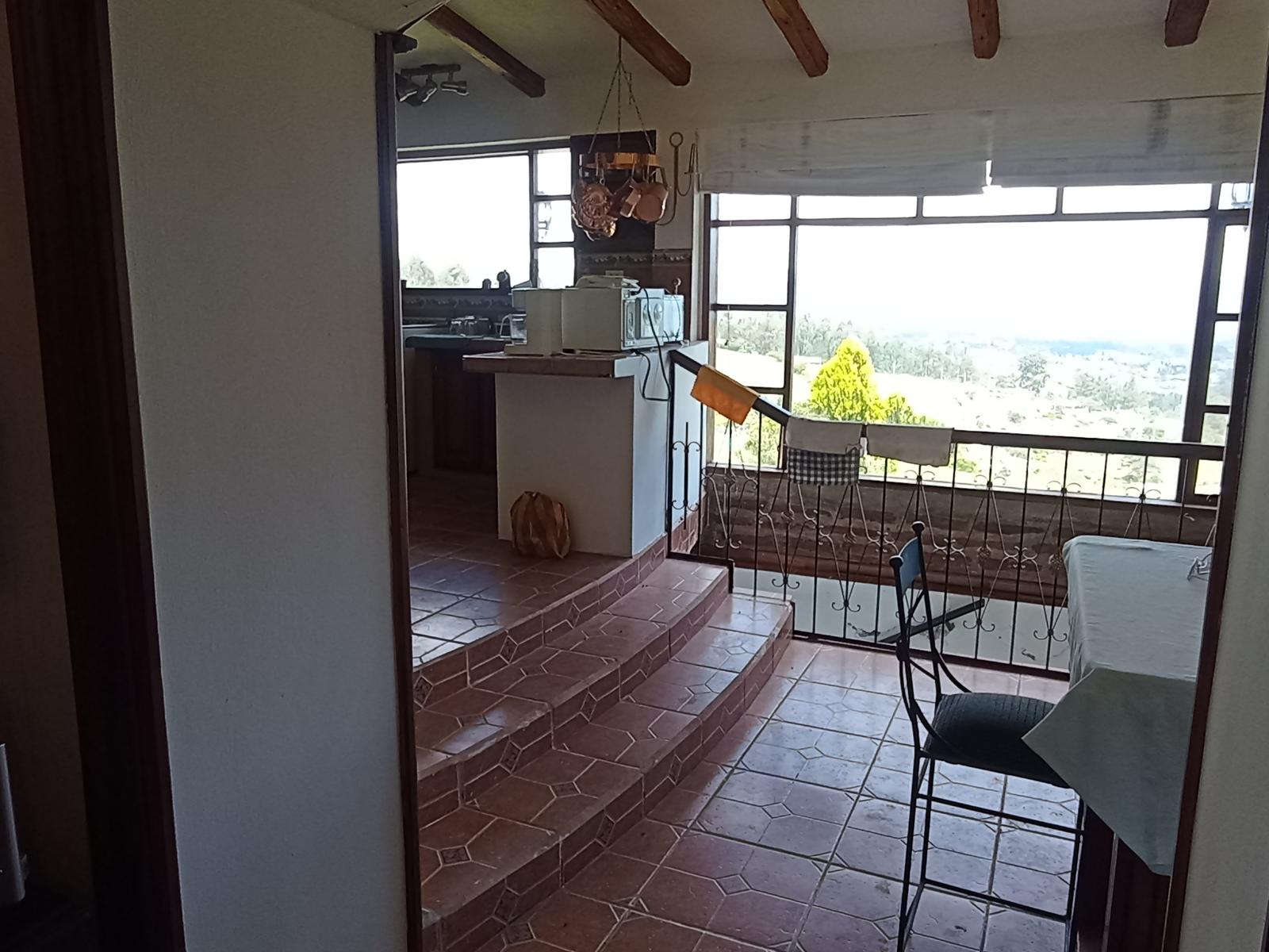 Quinta en venta en Pichincha | Quito | Checa, Checa sector La Tola, 211 m²