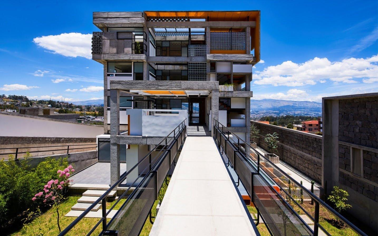 Edificio Comercial en venta en Pichincha | Quito | Conocoto, Sector Puente 5 - Miguel de Santiago, 709 m²
