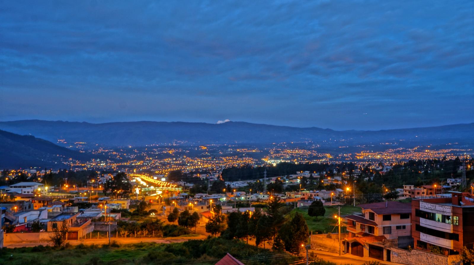 Edificio Comercial en venta en Pichincha | Quito | Conocoto, Sector Puente 5 - Miguel de Santiago, 709 m²
