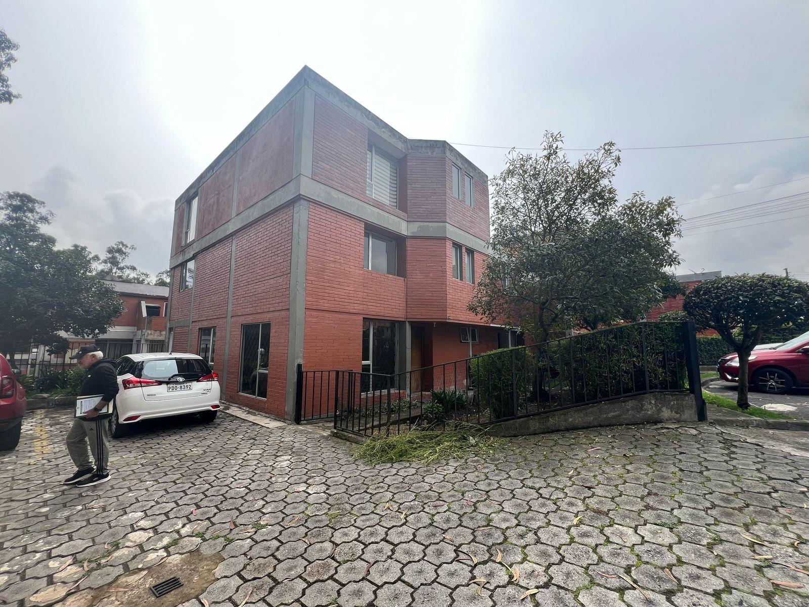 Casa en venta en Pichincha | Quito | El Condado, Conjunto Alborada, El Condado, 200 m²