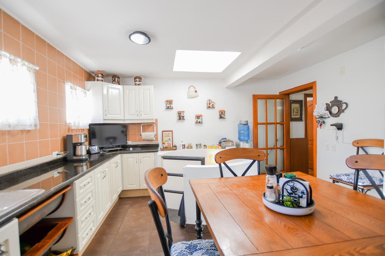 Casa en venta en Ecuador | Pichincha | Quito, Alelies y Farsalias, 276 m²
