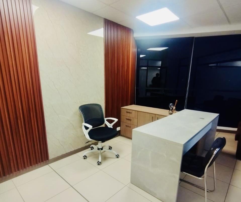 Oficina en alquiler en Guayas | Guayaquil | Puerto Santa Ana, Edificio Emporium - Puerto Santana, 100 m²