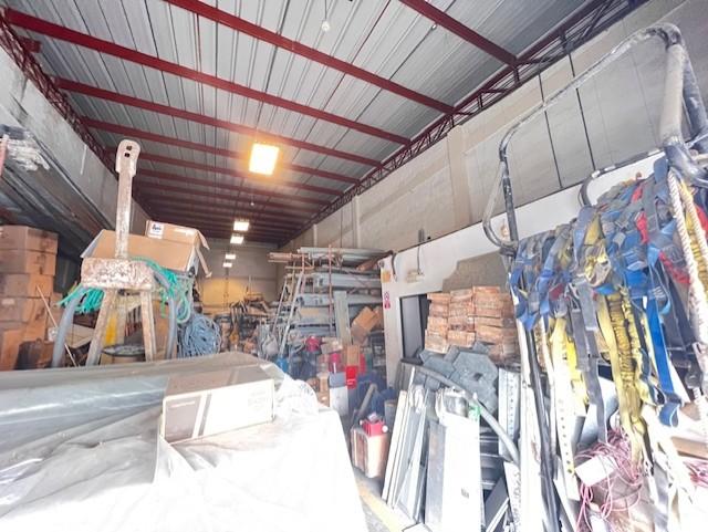 Bodega en venta en Guayas | Guayaquil | Parque California, Parques California Km 12.5 via a Daule, 200 m²