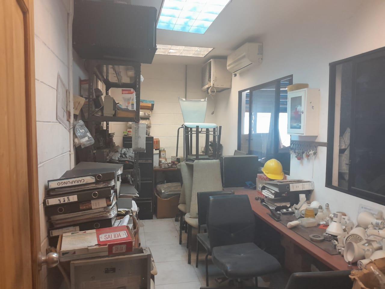 Bodega en venta en Guayas | Guayaquil | Parque California, Parques California Km 12.5 via a Daule, 200 m²