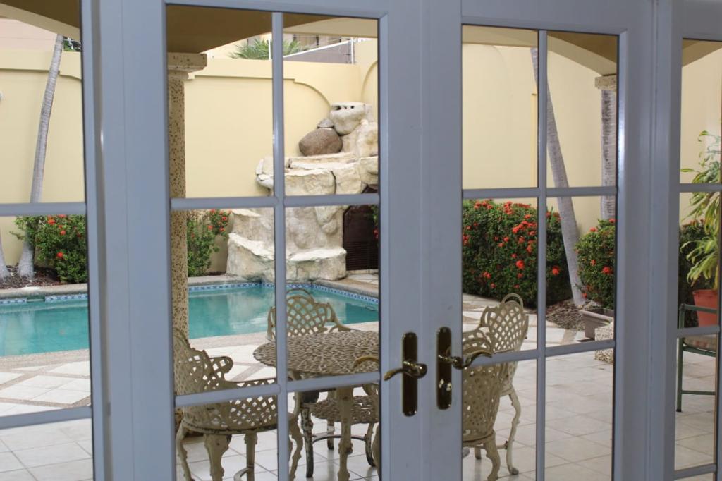 Casa en alquiler en Guayas | Guayaquil | Vía a la Costa, Cdla Puerto Azul, 600 m²