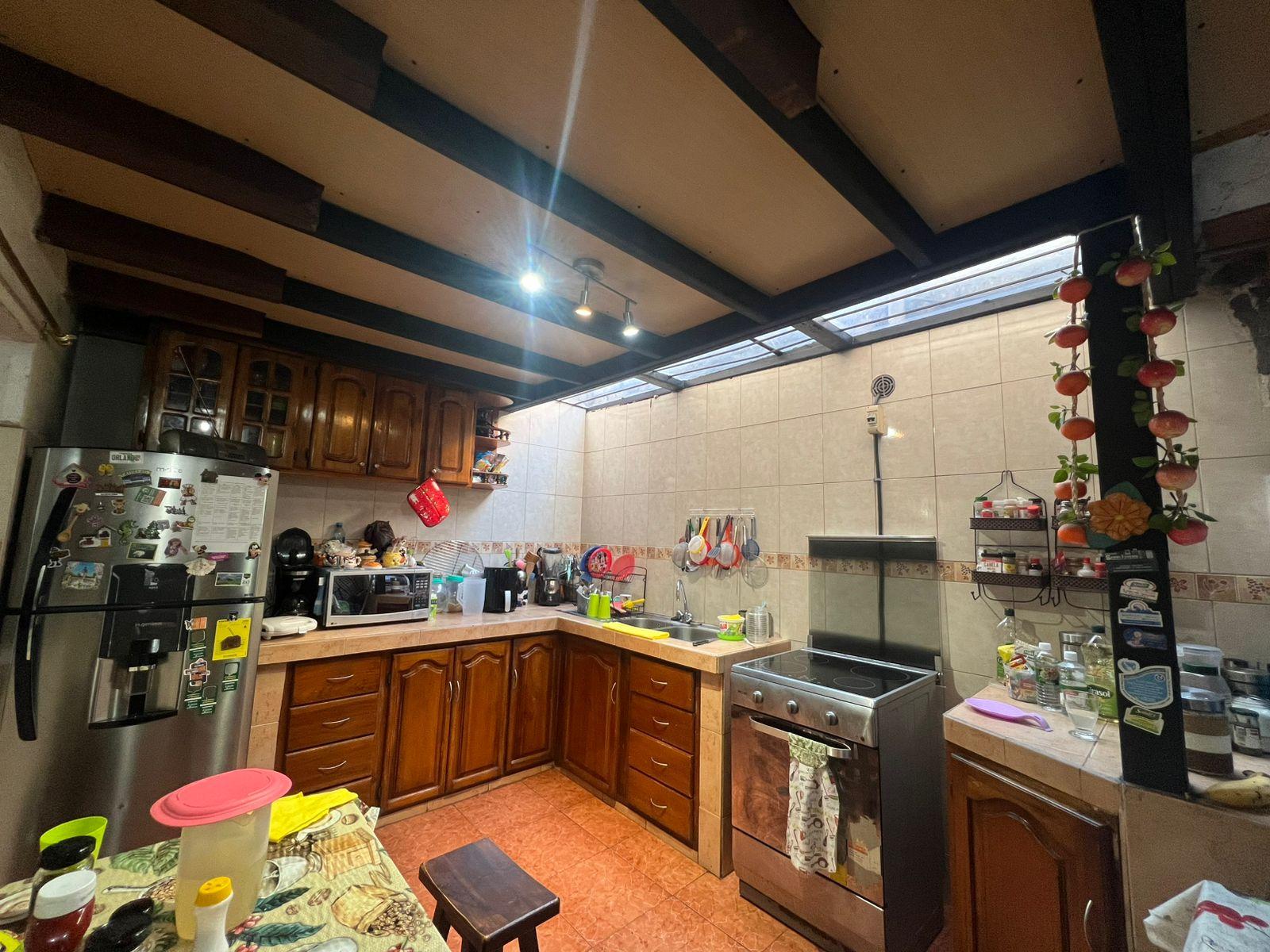 Casa en venta en Pichincha | Quito | Carapungo, Ingreso a Carapungo. Pasaje Valdivia., 180 m²