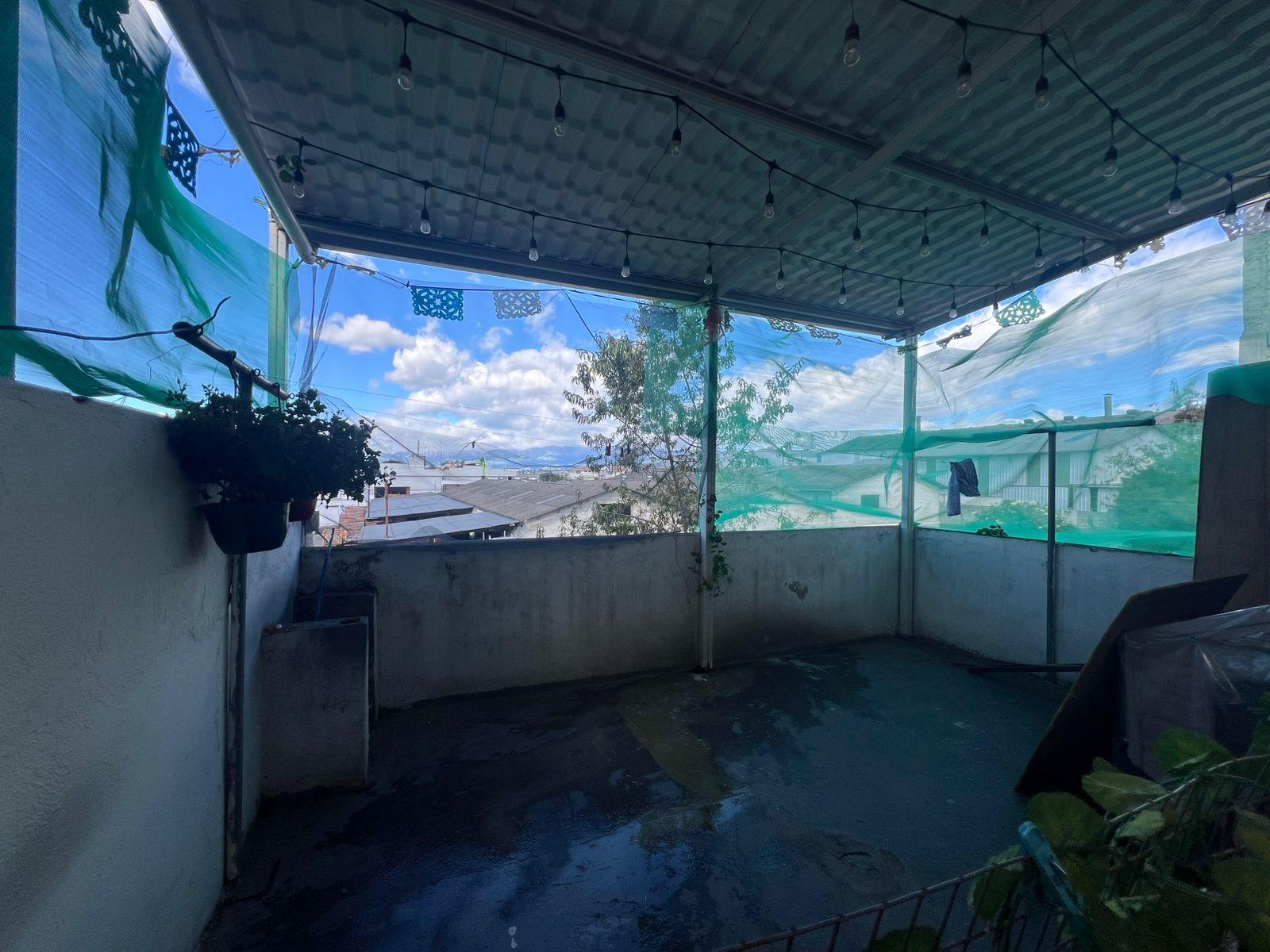 Casa en venta en Pichincha | Quito | Carapungo, Ingreso a Carapungo. Pasaje Valdivia., 180 m²