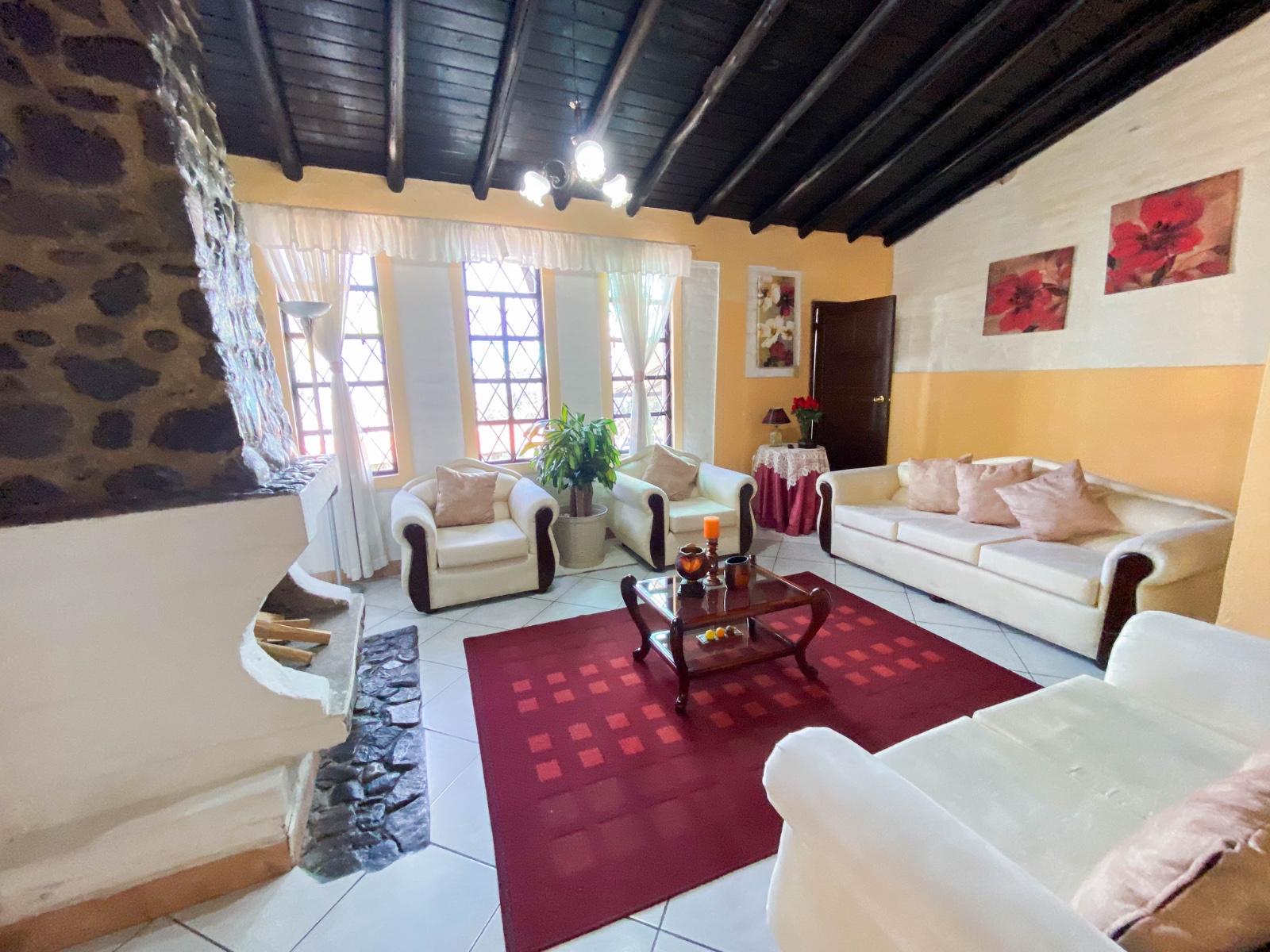 CASA EN VENTA CASHAPAMBA
