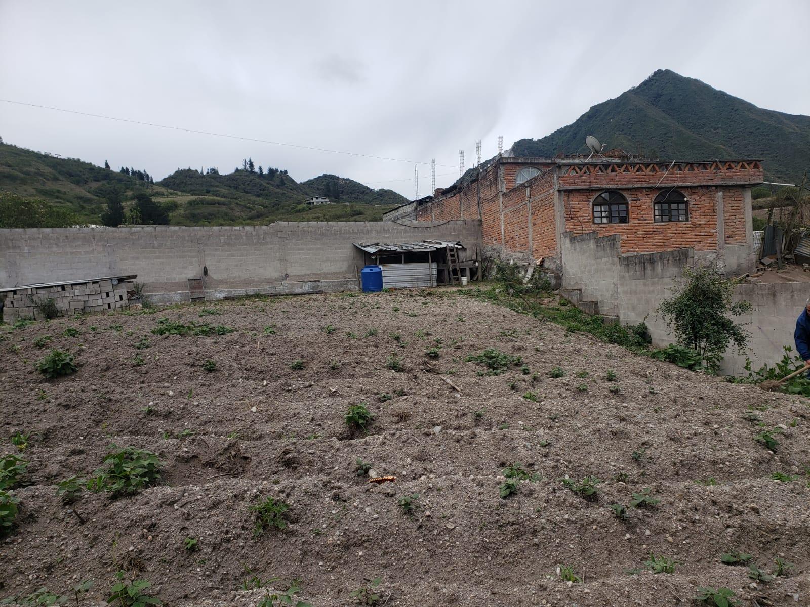 Land for Sale at Mitad del Mundo Pululahua with All Services 4