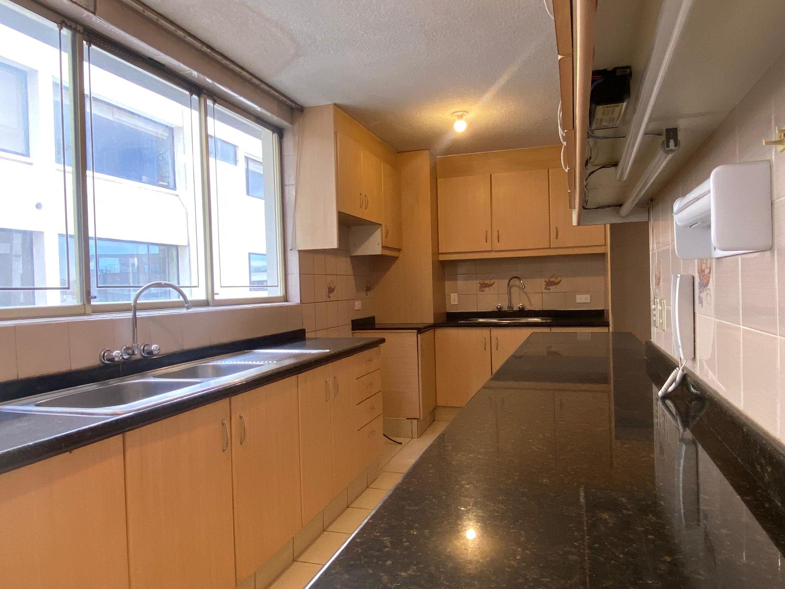 Casa en venta en Ecuador | Pichincha | Quito, MANRIQUE LARA, SECTOR ANA LUISA, QUITO., 504 m²