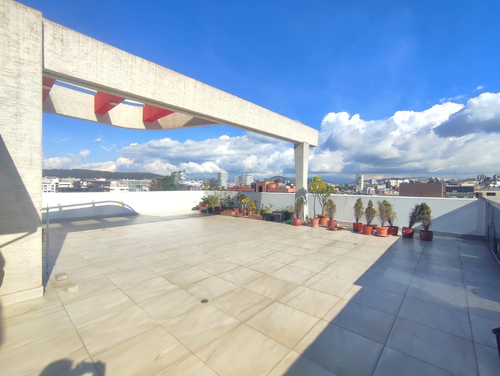 Departamento en venta en Pichincha | Quito | Quito Tenis, Agustín Azcunaga, 430 m²