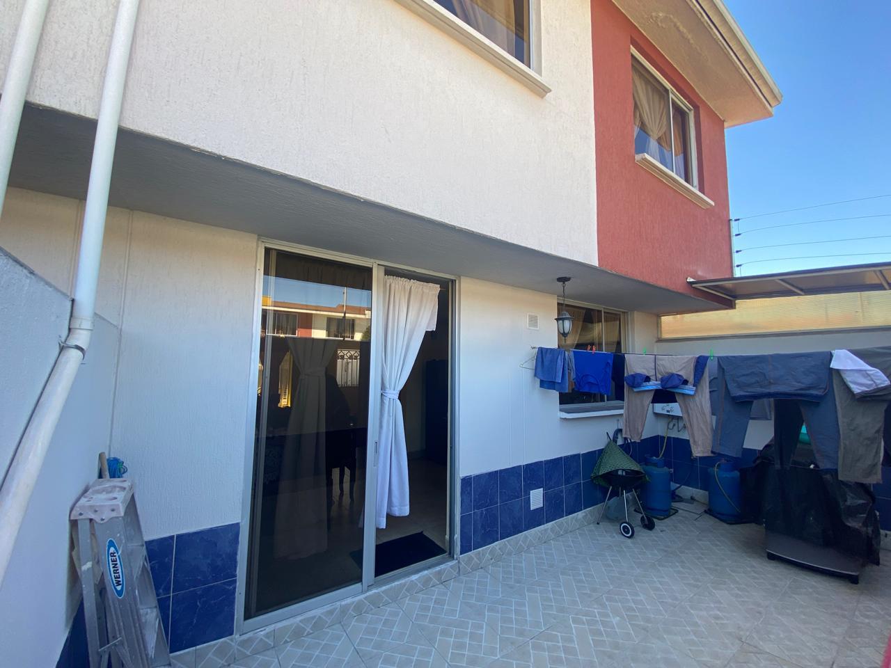 Casa en venta en Pichincha | Quito | Los Chillos, Av. Chillo Jijon y Manabi - Conjunto Puerta del Sol El Dean