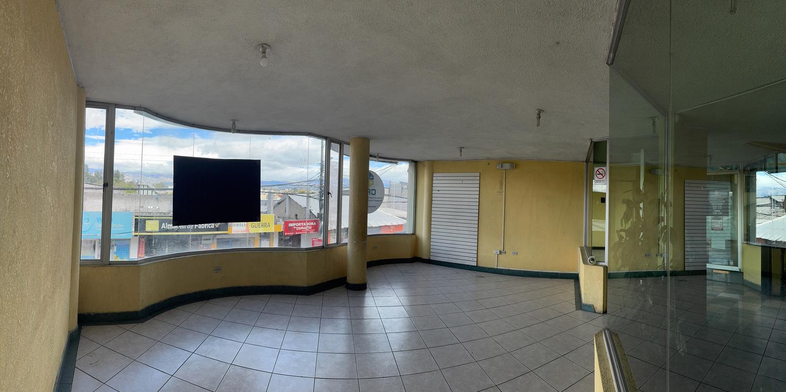 Local en alquiler en Pichincha | Quito | Sangolqui, Av. Mariana de Jesus y Diego Janchi, 28 m²