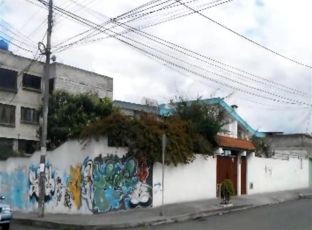 Terreno en venta en Pichincha | Quito | Cotocollao, Calle Alfaferos y Cuicocha, 400 m²