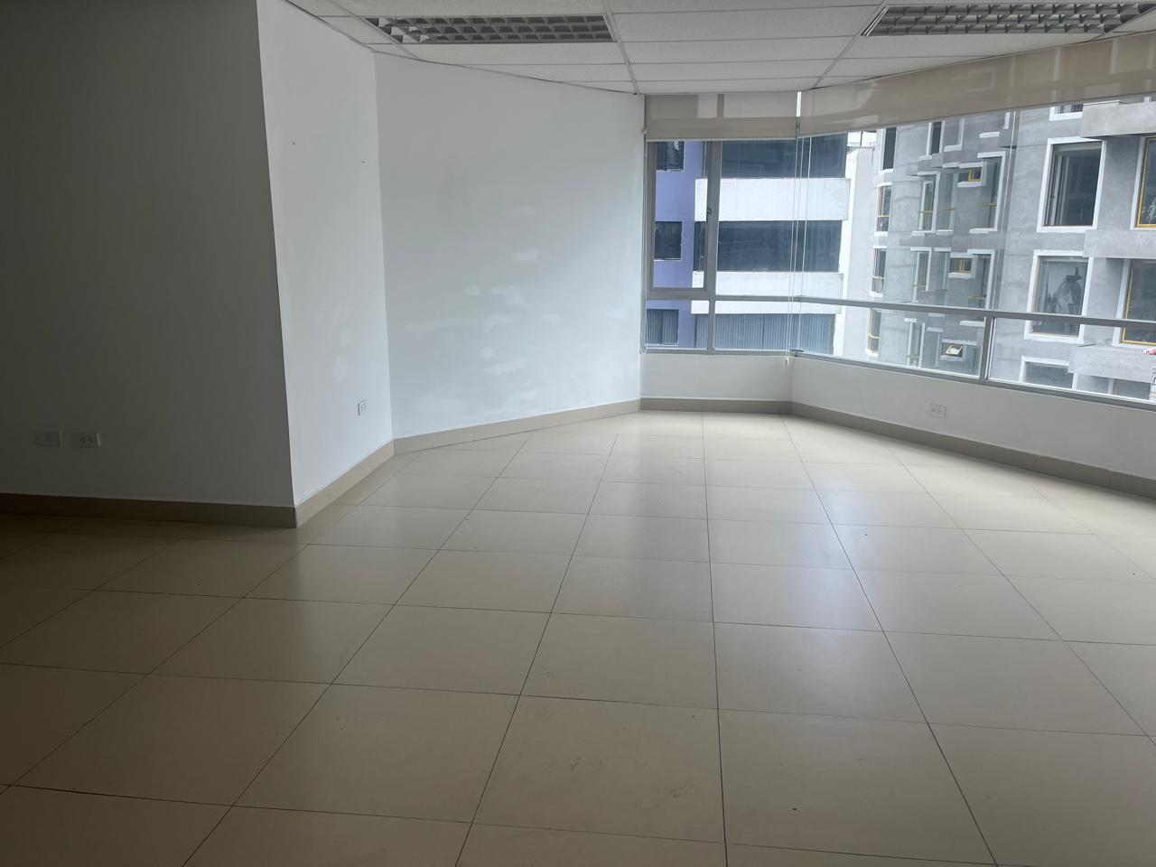 Oficina en venta en Pichincha | Quito | La Carolina, SHYRIS Y ELOY ALFARO, 55 m²