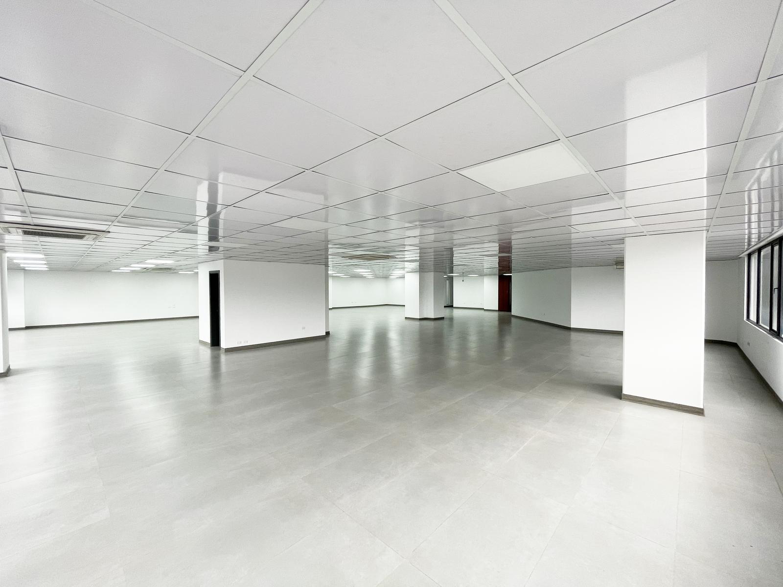 Oficina en alquiler en Pichincha | Quito | Iñaquito Alto, Av. Amazonas y Av. Naciones Unidas, 540 m²