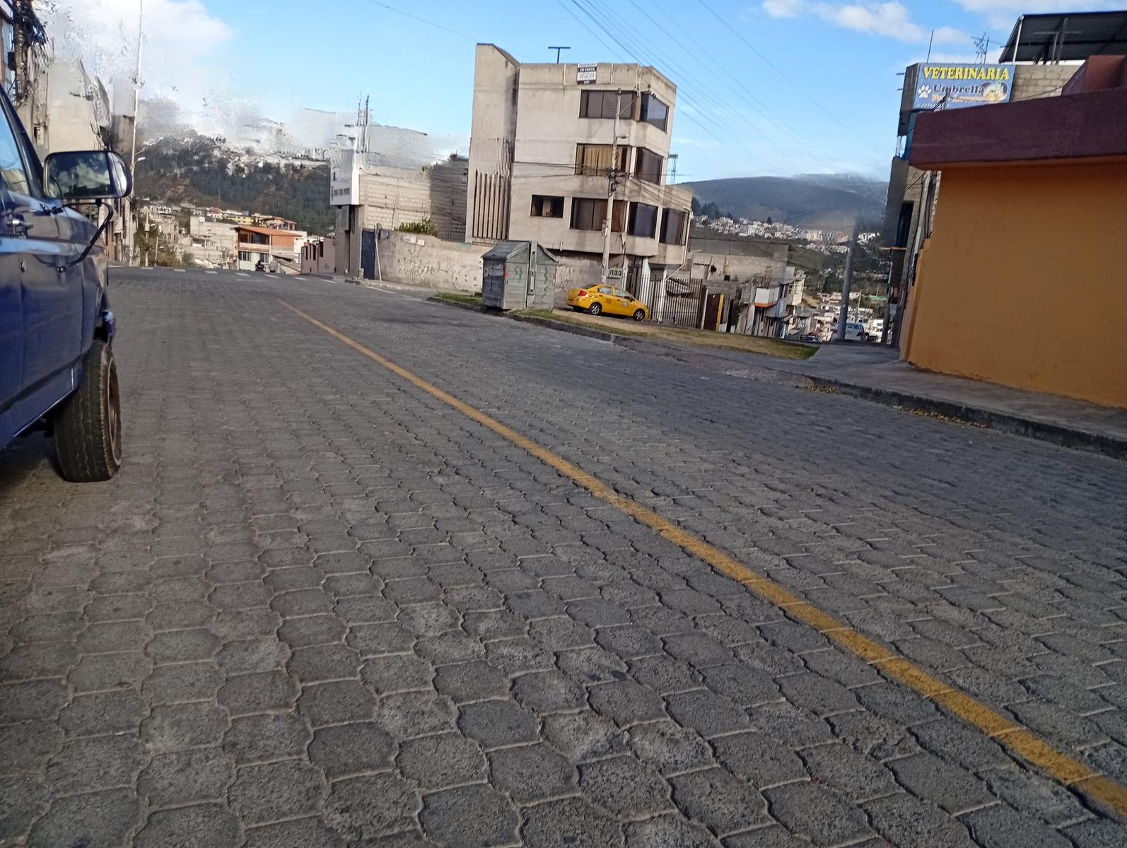 Casa en venta en Pichincha | Quito | Carapungo, CASA EN VENTA EN CARAPUNGO ,SECTOR LA PUNTILLA