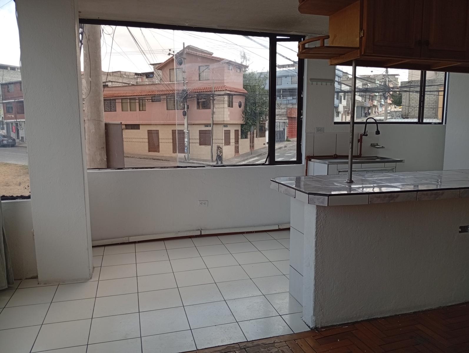 Casa en venta en Pichincha | Quito | Carapungo, CASA EN VENTA EN CARAPUNGO ,SECTOR LA PUNTILLA, 477 m²