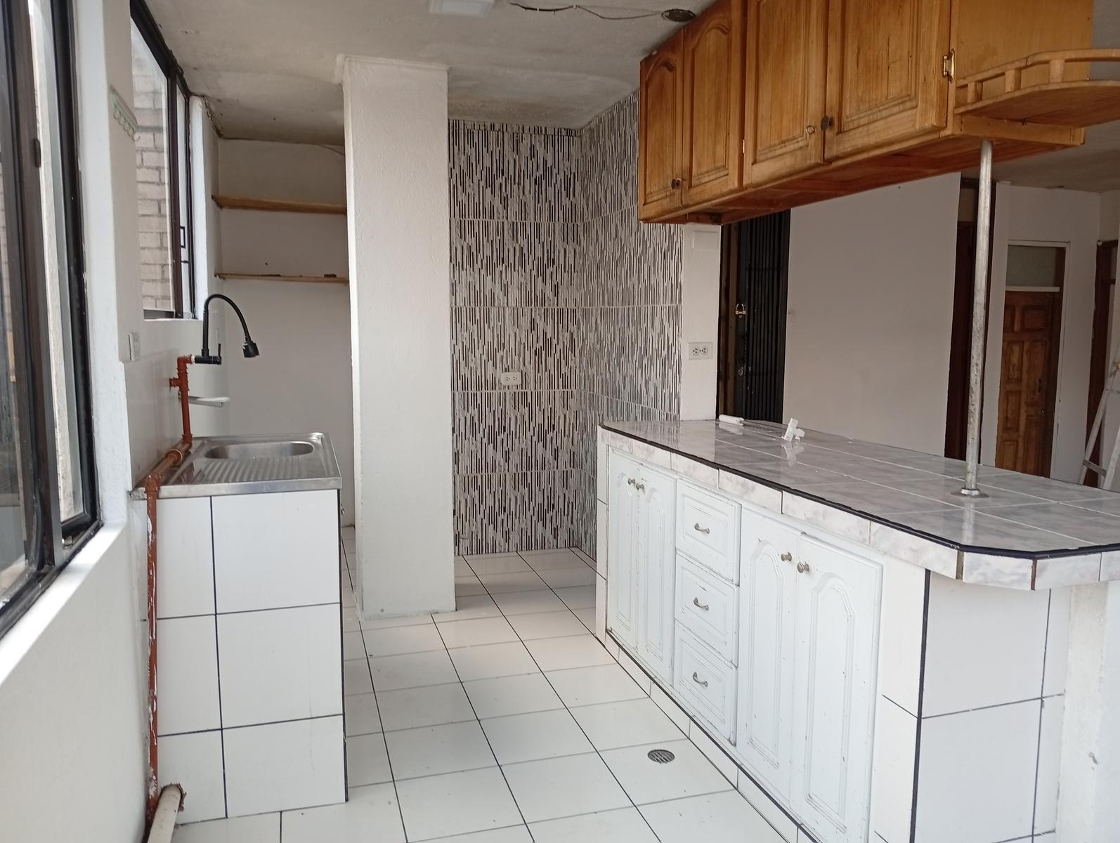 Casa en venta en Pichincha | Quito | Carapungo, CASA EN VENTA EN CARAPUNGO ,SECTOR LA PUNTILLA, 477 m²