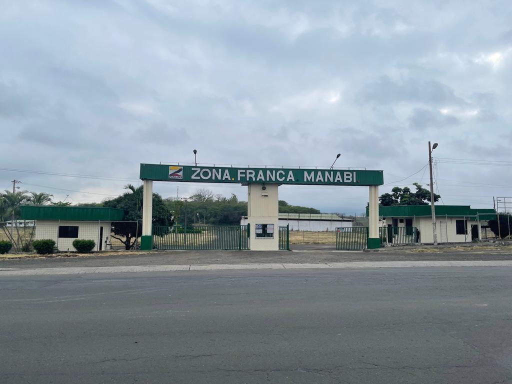 Bodega en alquiler en Ecuador | Manabí | Montecristi, Kilometro 5,5 via Montecristi La Pila, 600 m²