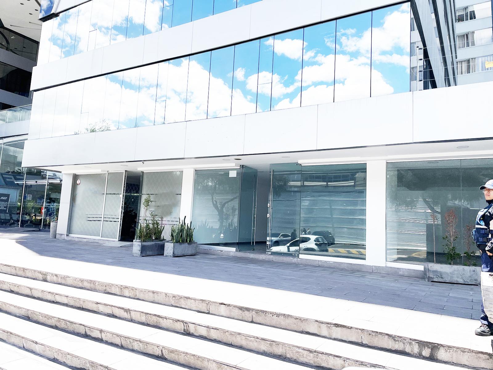Oficina en alquiler en Pichincha | Quito | La Carolina, ARRIENDO LOCAL COMERCIAL U OFICINA en LA CAROLINA, Av. Naciones Unidas, 91 m²