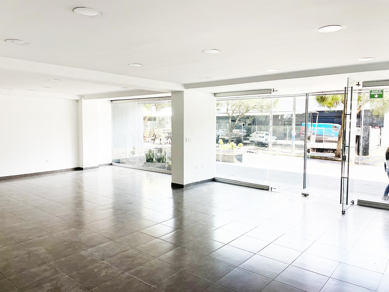 Oficina en alquiler en Pichincha | Quito | La Carolina, ARRIENDO LOCAL COMERCIAL U OFICINA en LA CAROLINA, Av. Naciones Unidas, 91 m²