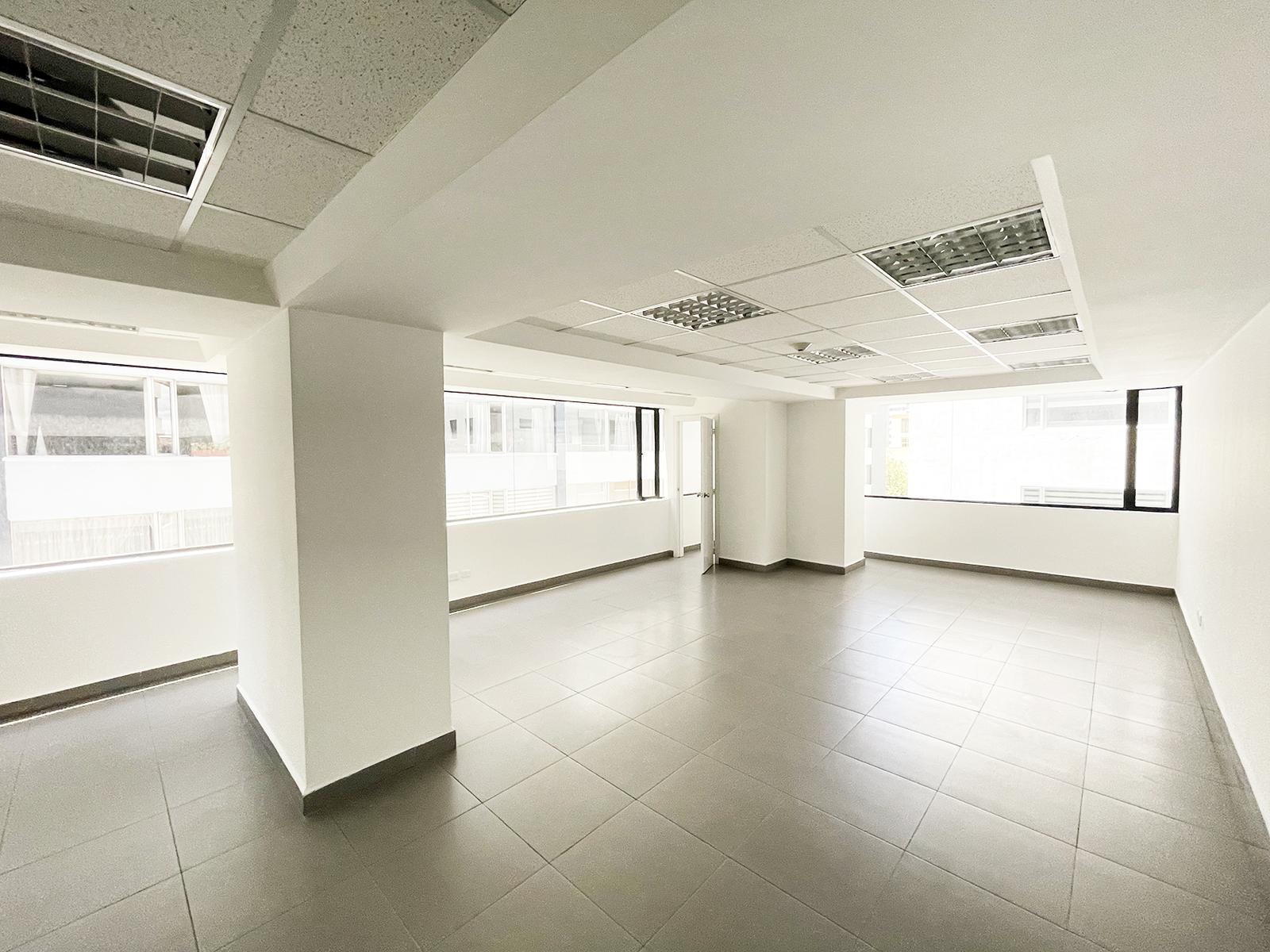 Oficina en alquiler en Pichincha | Quito | La Carolina, ARRIENDO OFICINAS CORPORATIVAS AAA en LA CAROLINA, Av. Naciones Unidas, 224 m²