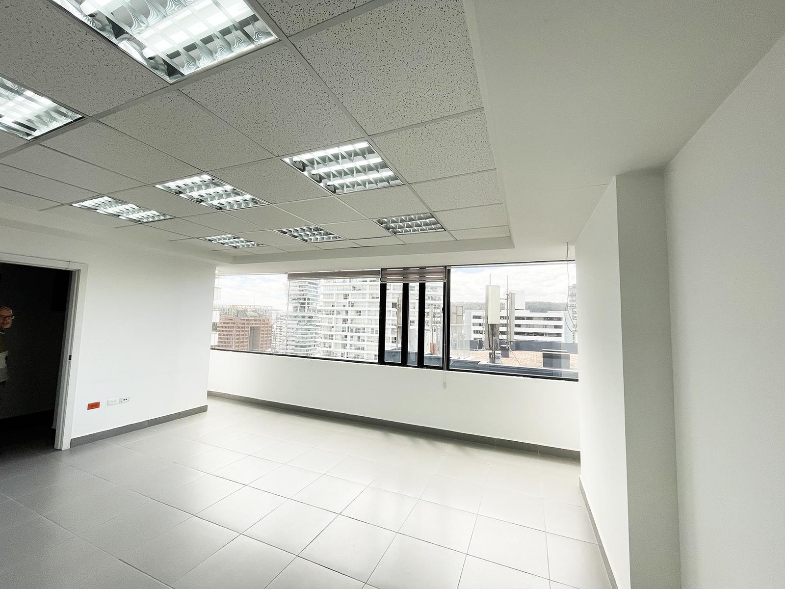Oficina en alquiler en Pichincha | Quito | La Carolina, ARRIENDO OFICINAS CORPORATIVAS AAA en LA CAROLINA, Av. Naciones Unidas, 398 m²