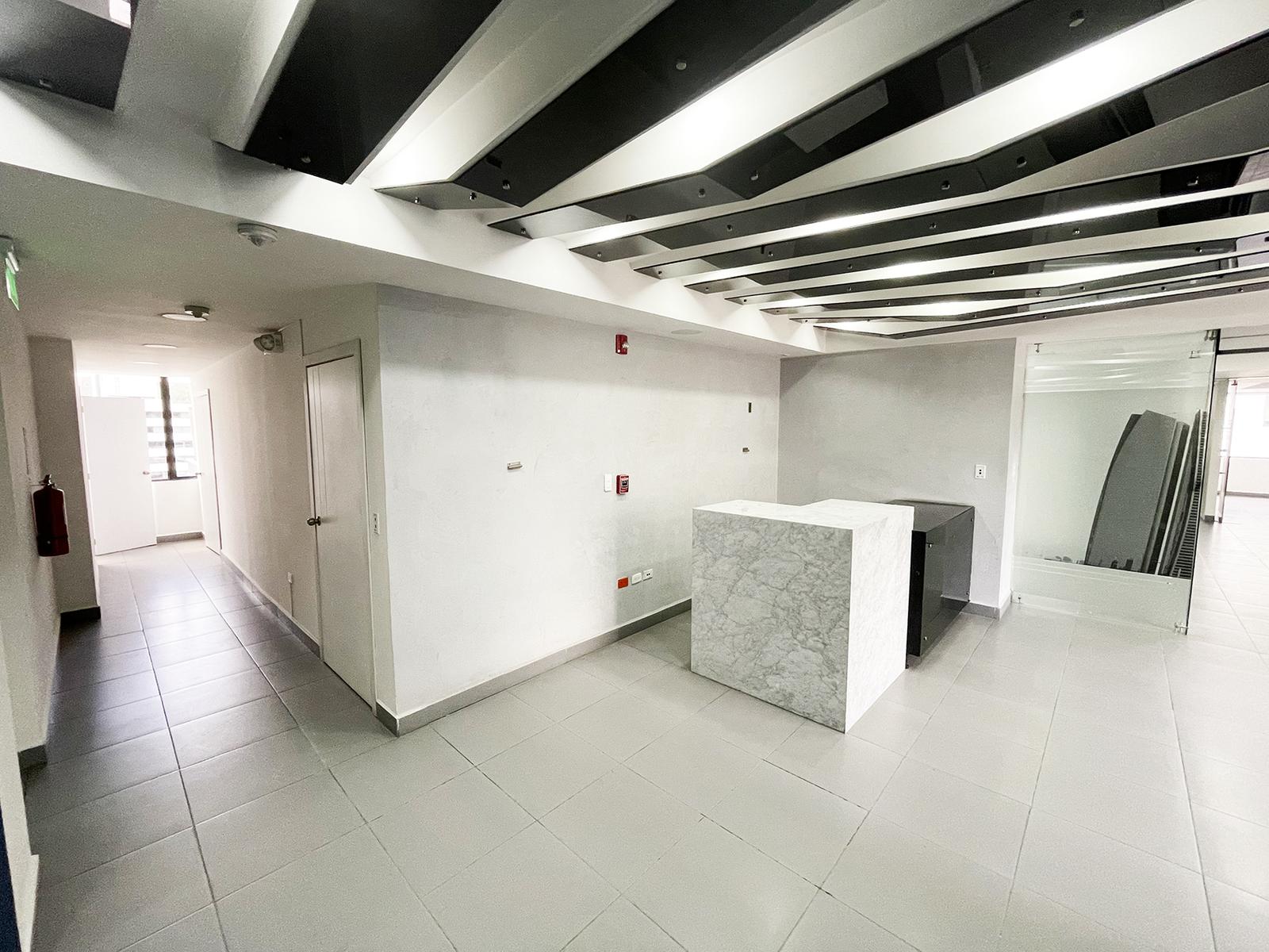 Oficina en alquiler en Pichincha | Quito | La Carolina, ARRIENDO OFICINAS CORPORATIVAS AAA en LA CAROLINA, Av. Naciones Unidas, 398 m²