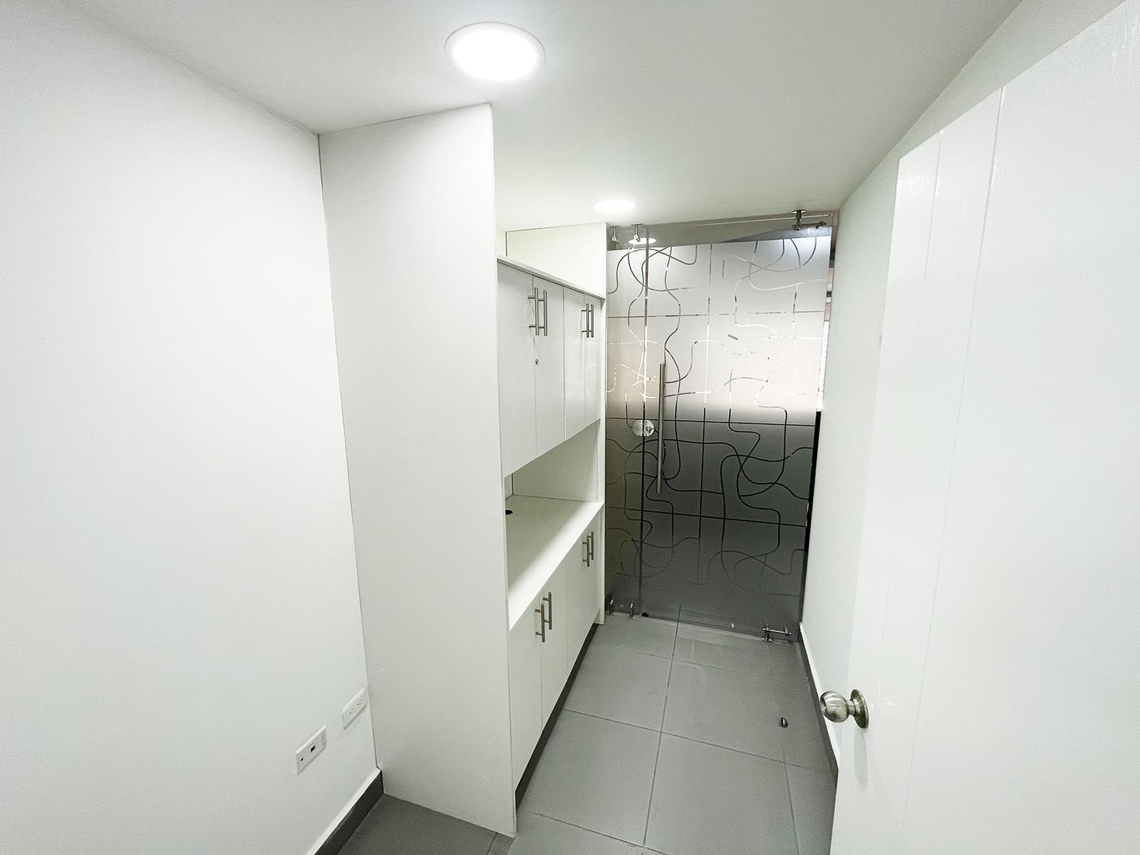 Oficina en alquiler en Pichincha | Quito | La Carolina, ARRIENDO OFICINAS CORPORATIVAS AAA en LA CAROLINA, Av. Naciones Unidas, 398 m²