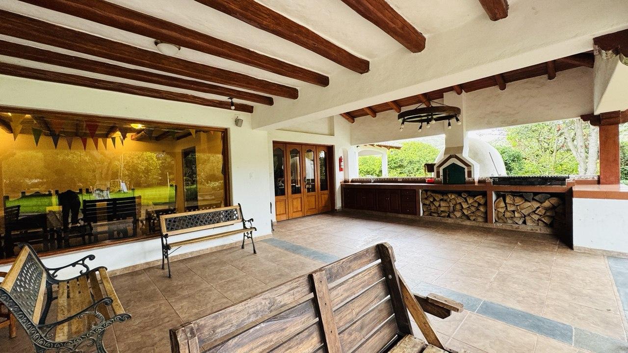 Quinta en venta en Pichincha | Quito | Guayllabamba, Quinta de Venta en Guayllabamba 7.500 m² / $580.000, 512 m²