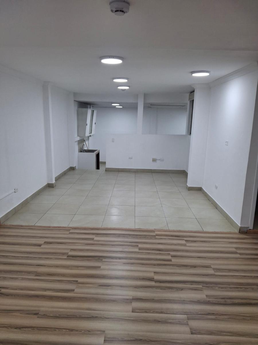 Oficina en alquiler en Pichincha | Quito | Quito Tenis, Oficina en renta sector la Y, 150 m²