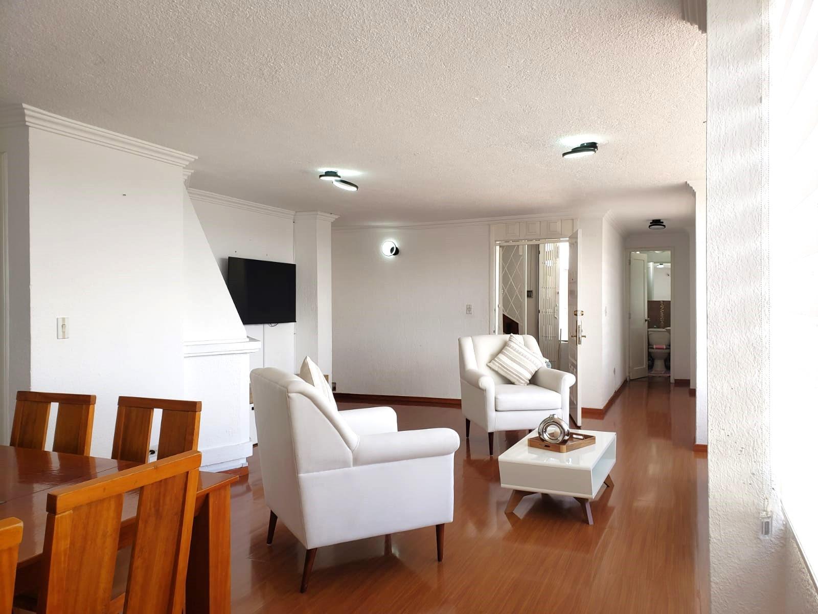 3-Story Duplex Apartment with Independent Suite in La Concepción 4