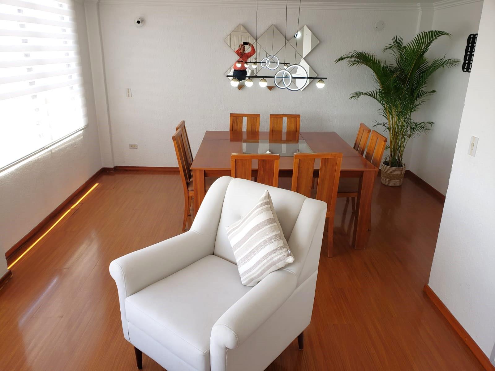 3-Story Duplex Apartment with Independent Suite in La Concepción 5