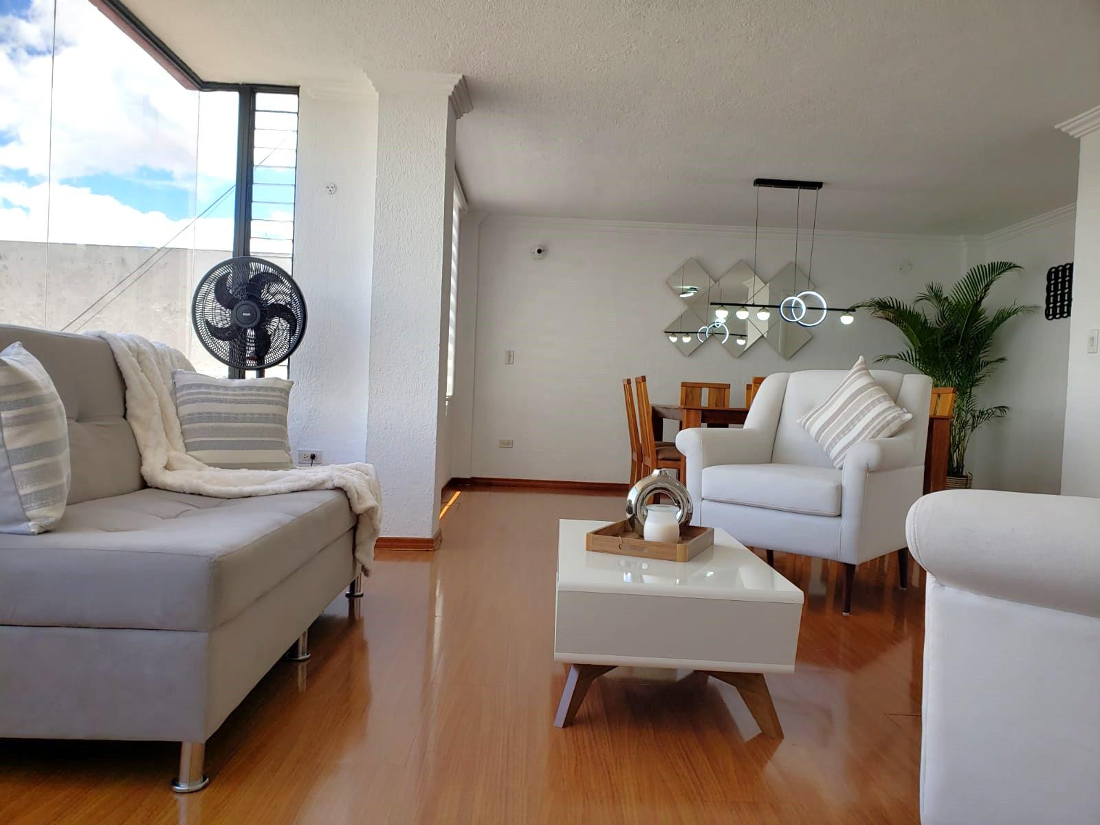 3-Story Duplex Apartment with Independent Suite in La Concepción