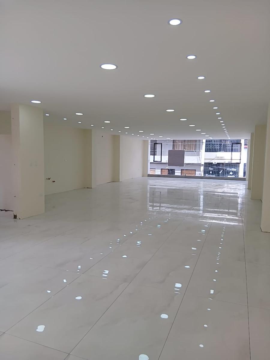 Oficina en venta en Cotopaxi | Latacunga | Centro de Latacunga, 2 de Mayo y Juan Abel Echeverria 26