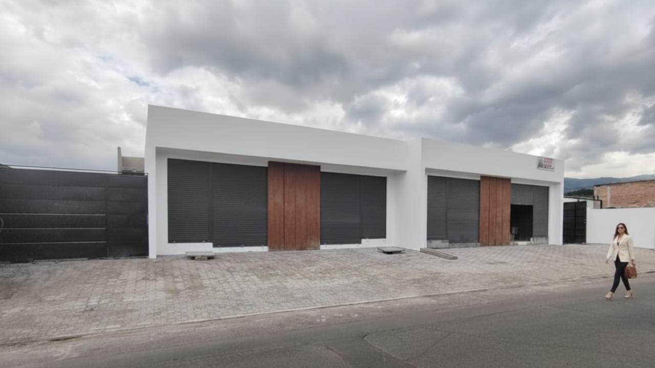 Local en venta en Pichincha | Quito | Puembo, Puembo cerca al parque central, 30 m²