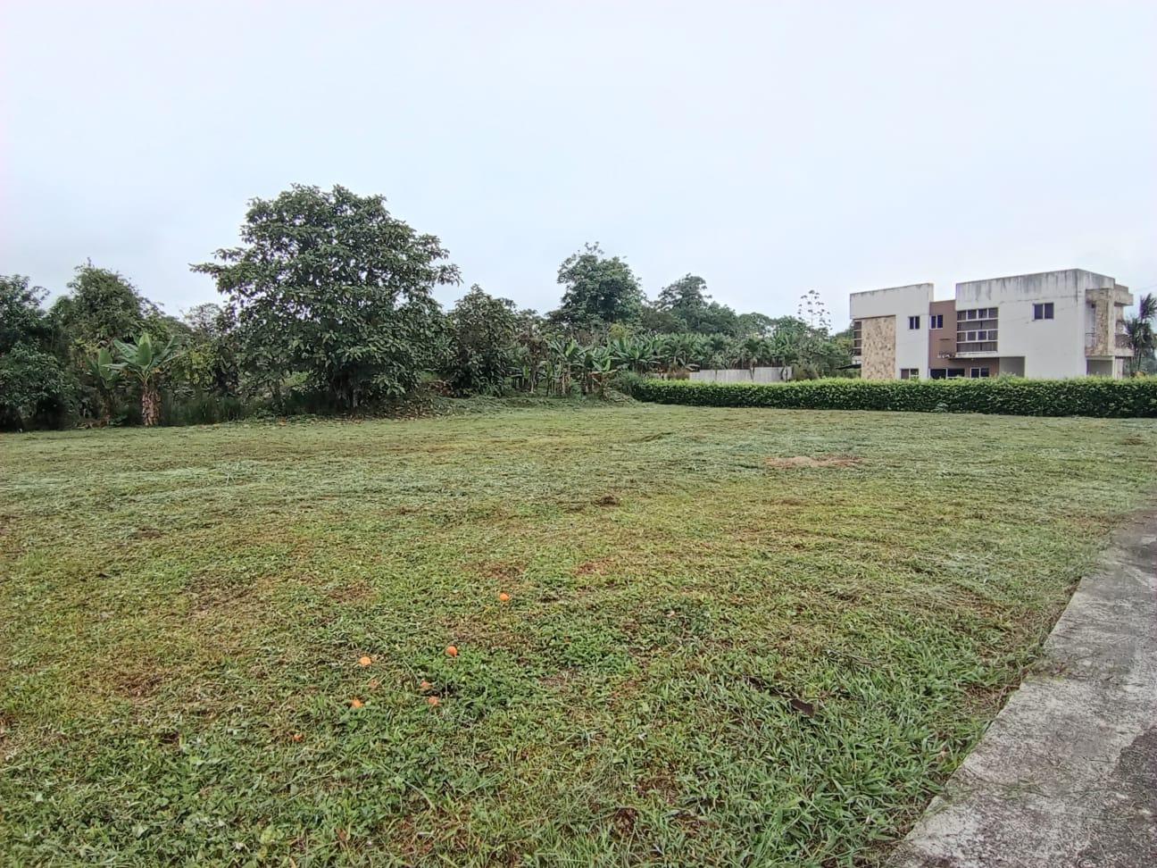 Terreno en venta en Santo Domingo | Santo Domingo | Sur de Santo Domingo, Km. 11 via Santo Domingo via a Chone 12