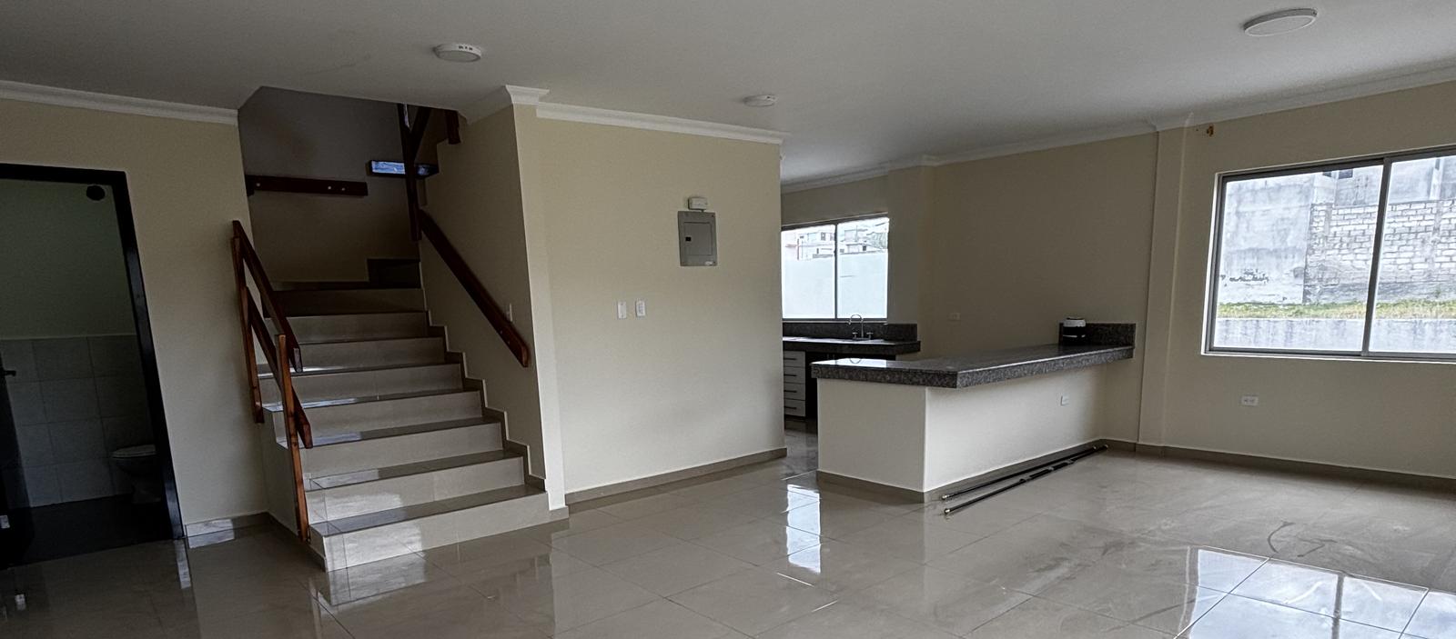 Casa en venta en Pichincha | Quito | Sangolqui, Vendo departamento duplex en Ciudadela Banco del Fomento en Sangolqui, 138 m²