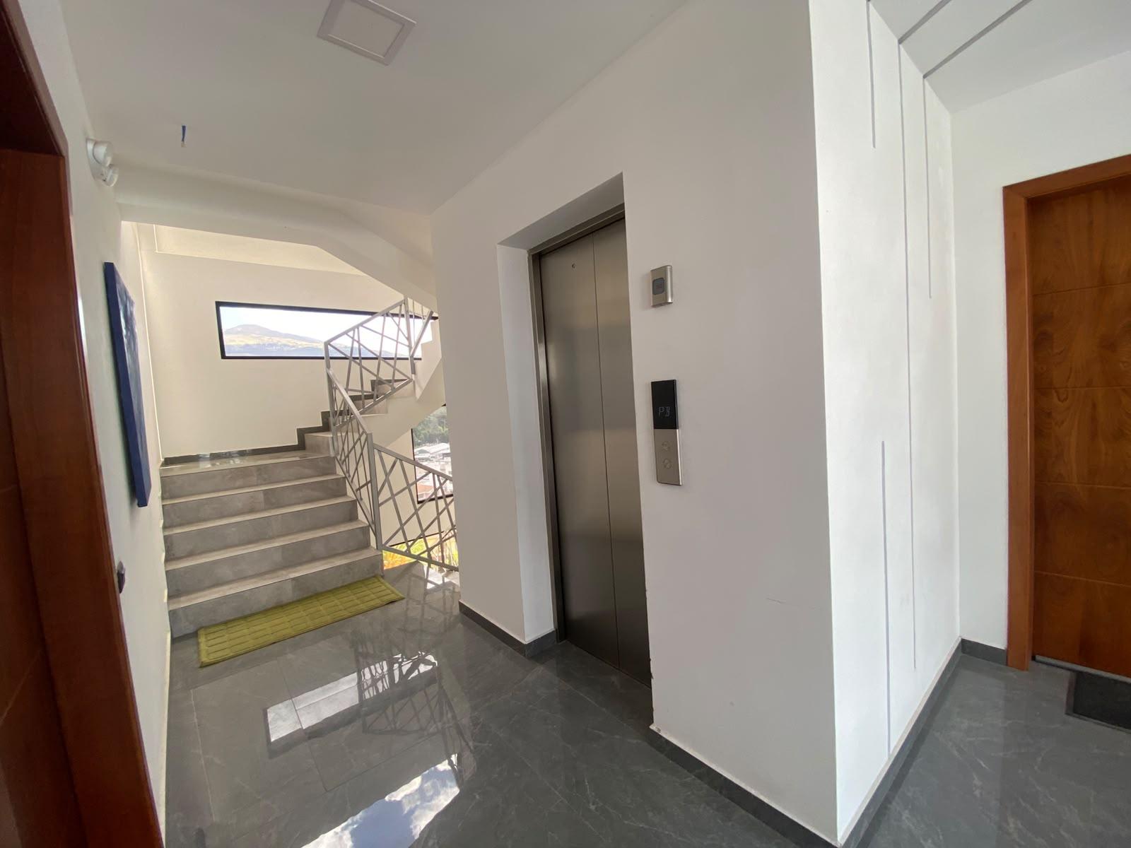 Departamento en venta en Pichincha | Quito | Carcelén, Avda. Francisco Granizo Lote # 7, 155 m²