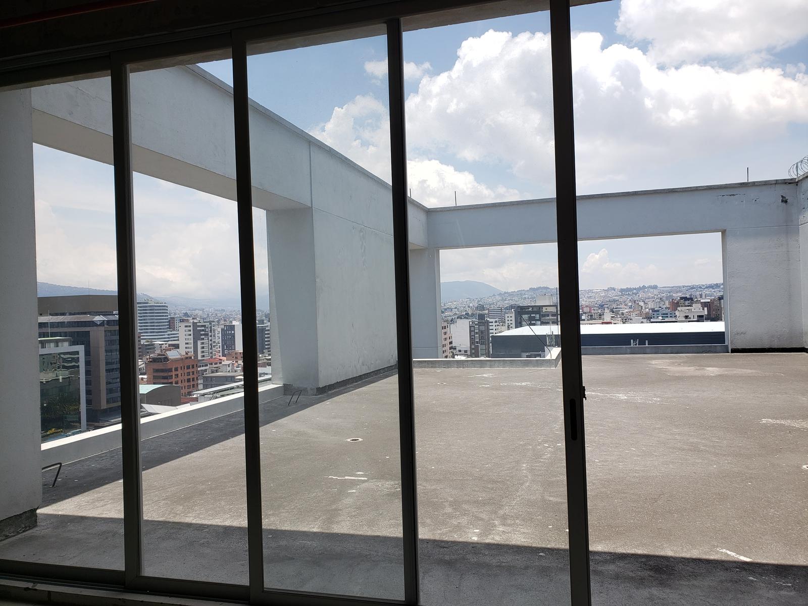 Edificio Comercial en venta en Pichincha | Quito | Naciones Unidas, Edificio Corporativo por terminar proyecto Rep del Salvador y NNUU, 5799 m²